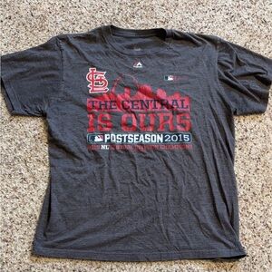 Majestic Gray and Red Short Sleeve Tee